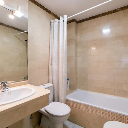 Centrico II Donkey Parking Incluido Apartment Seville Exterior photo
