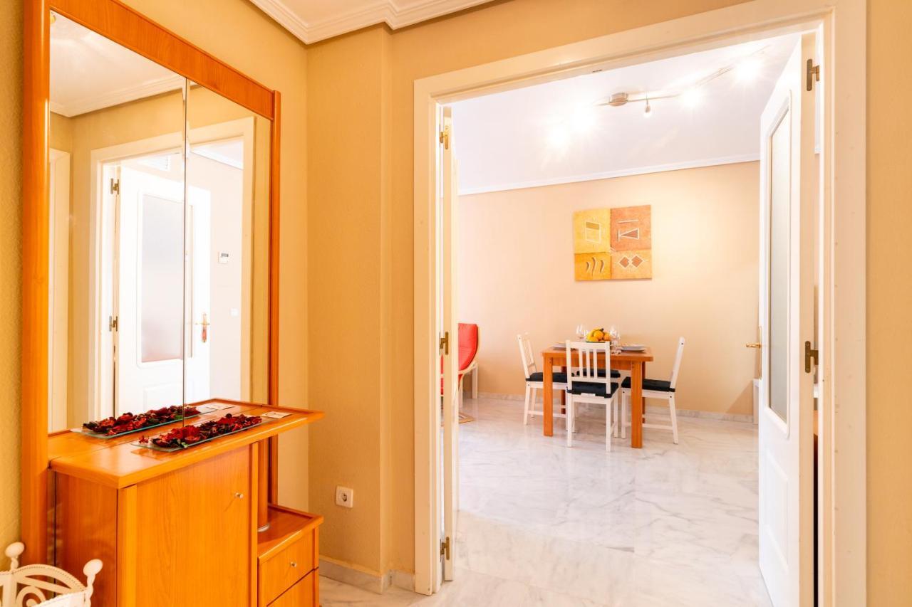 Centrico Ii Donkey Parking Incluido Seville
